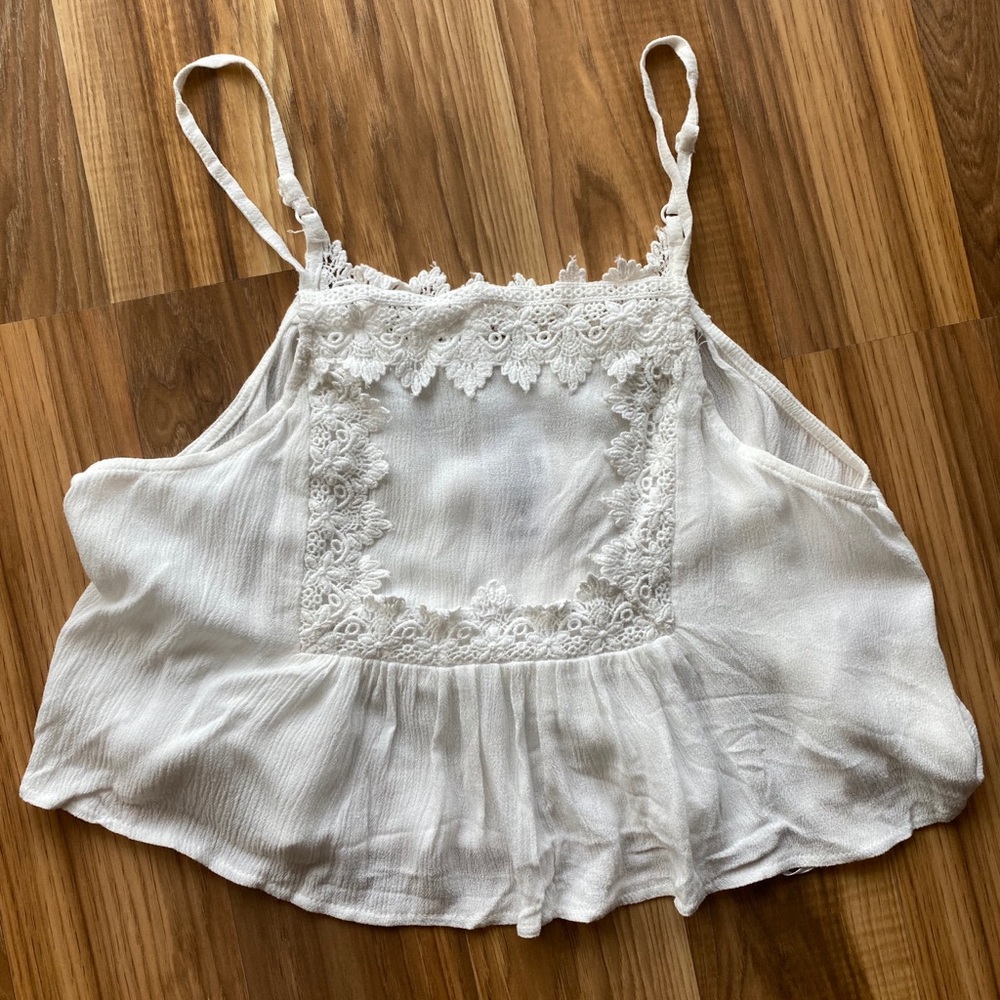 LF Seek the Label Spaghetti Strap Crop Tank Top M